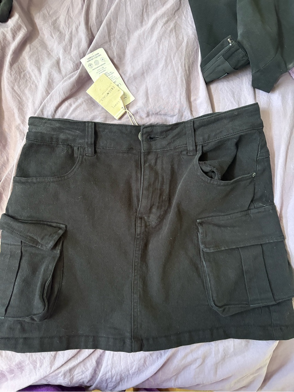 Black Cargo Pocket Women’s Shorts Skirt